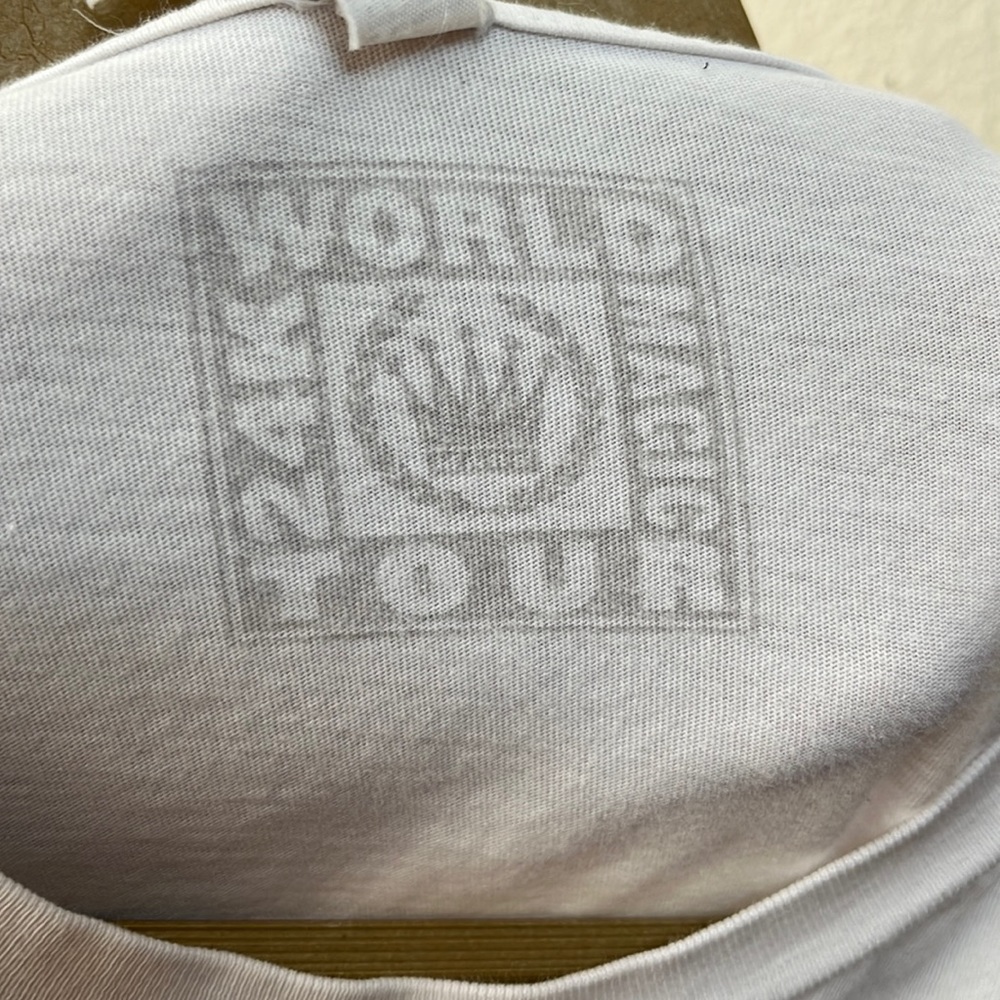 Bruno Mars 24k magic world tour concert T-shirt - Picture 6 of 6